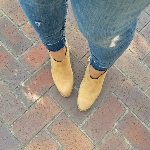 DV by Dolce Vita Shoes - Dolce Vita Nya Camel Mules / Booties Size 9